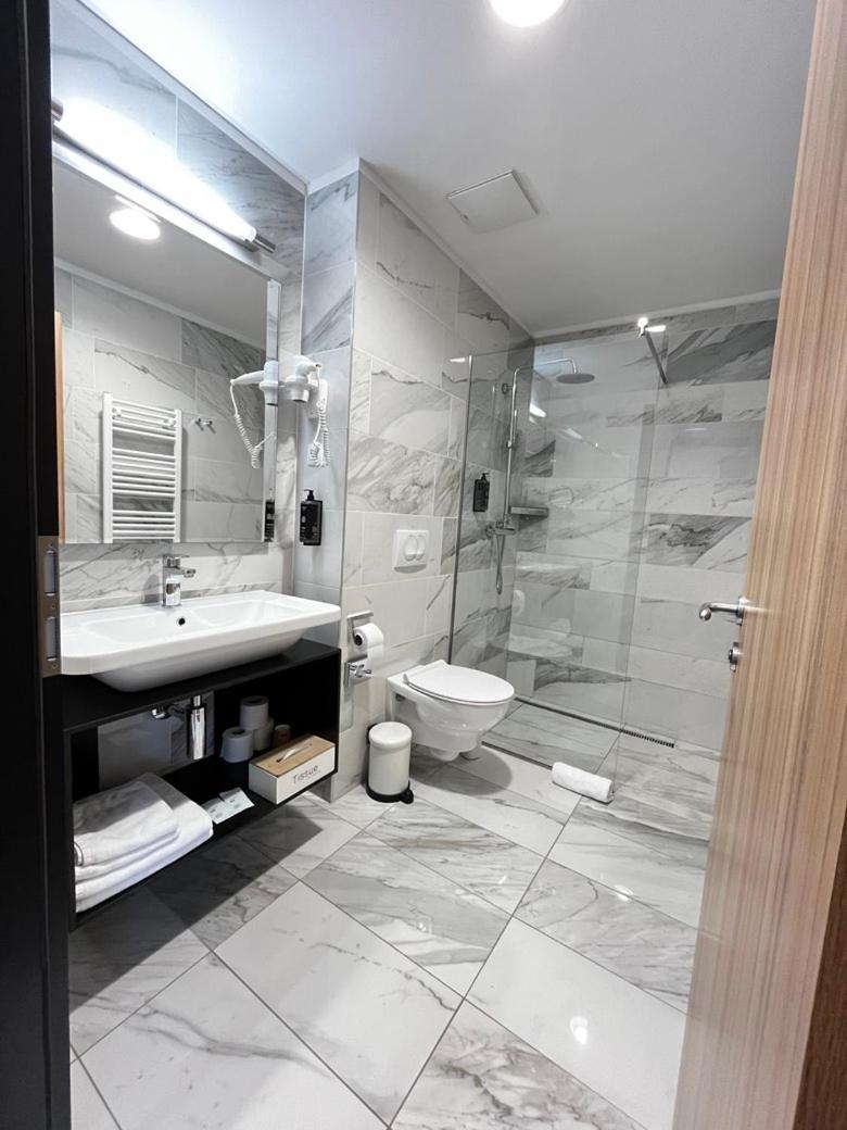 Urban Boutique Hotel Center Любляна Экстерьер фото